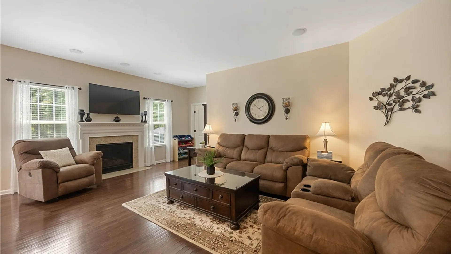 Property at 8526 McNamara Drive, Clay, NY 13041 7