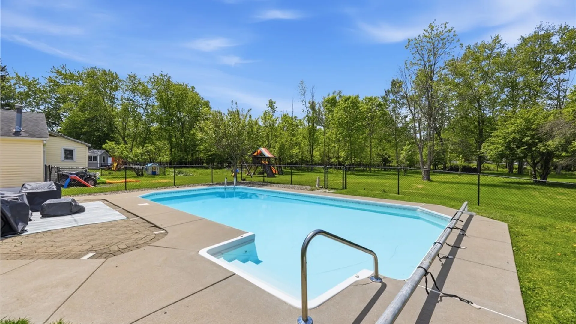 Property at 64 Park Avenue, Cheektowaga, NY 14043 24