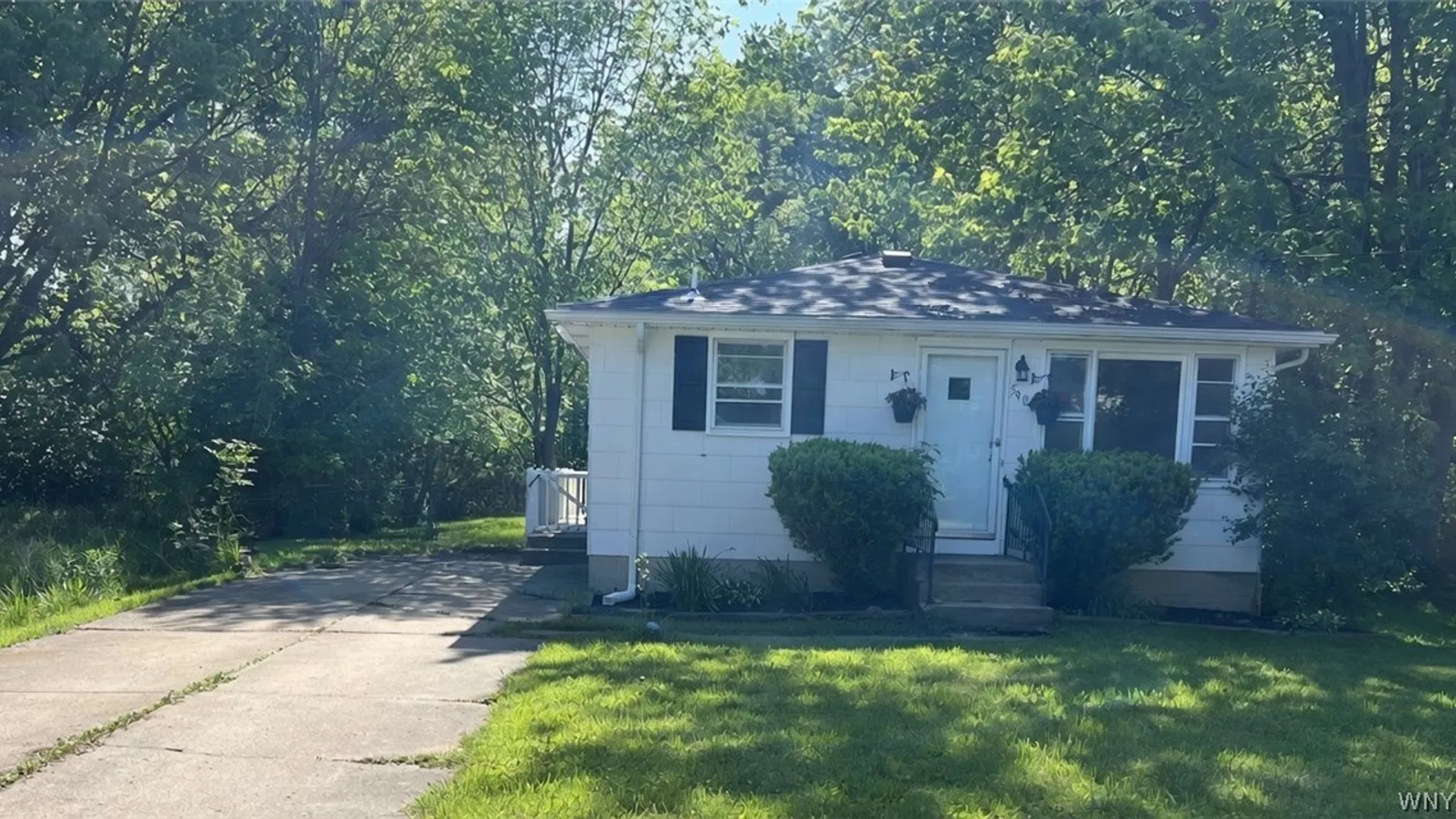 Property at 5901 Rosewood Terrace, Hamburg, NY 14085 3