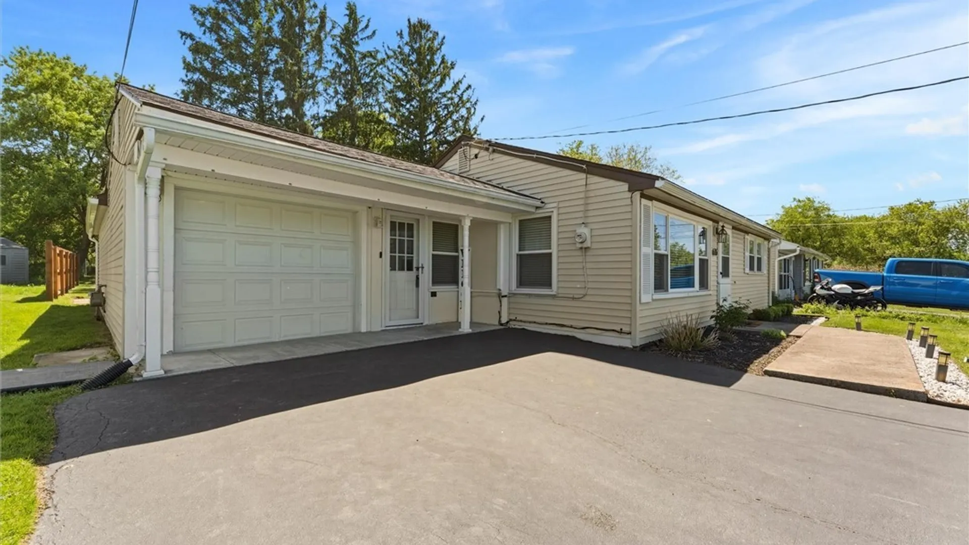 Property at 5616 W Circle Drive, Cicero, NY 13039 8