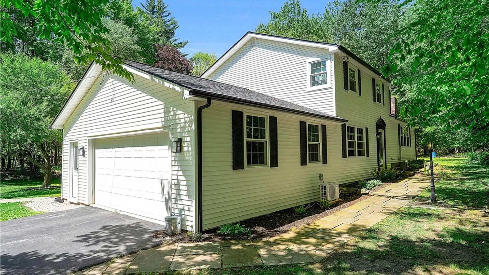 Property at 151 Colony Court, Elma, NY 14052 2
