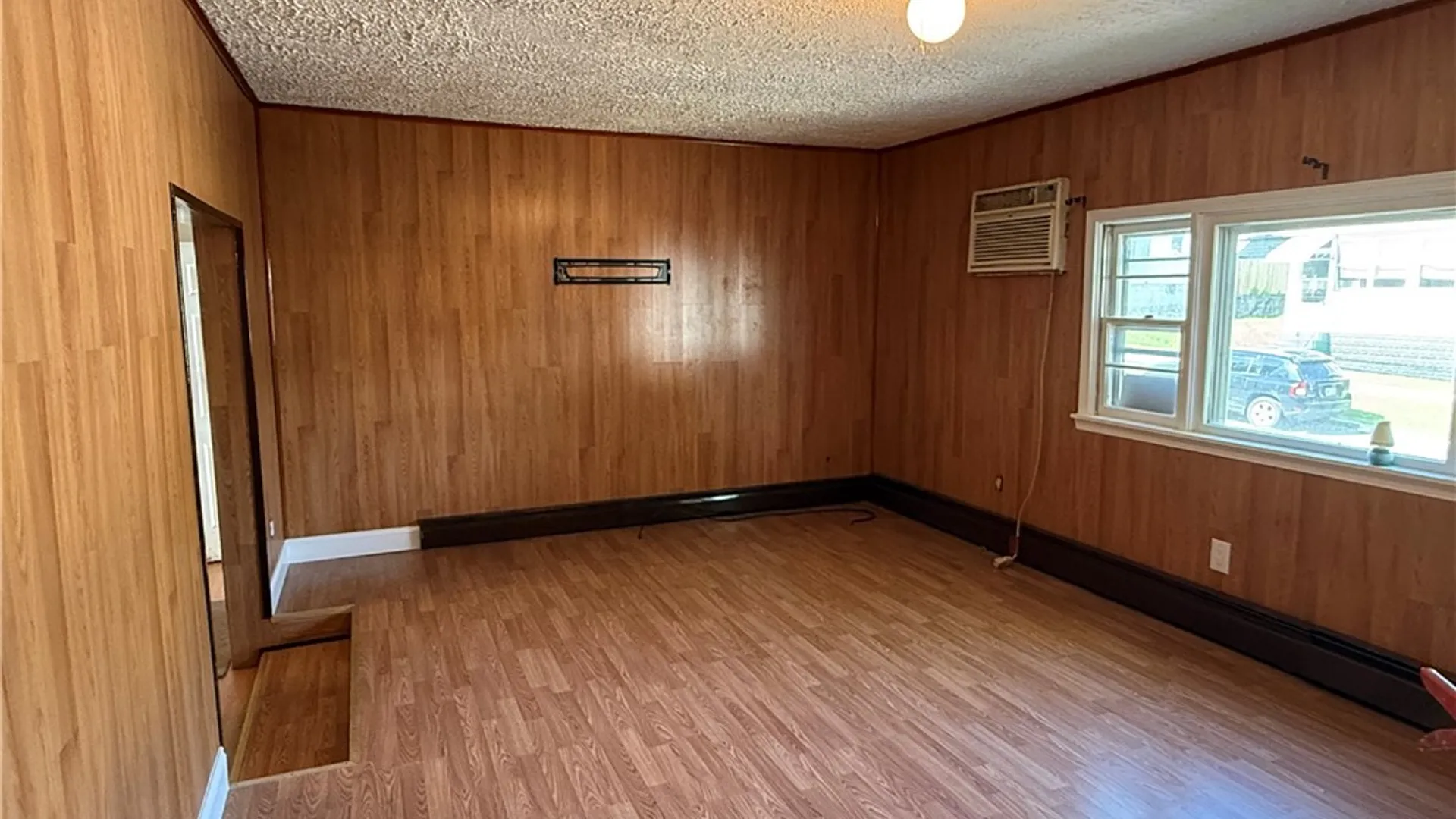 Property at 206 Hier Avenue, Syracuse, NY 13203 6