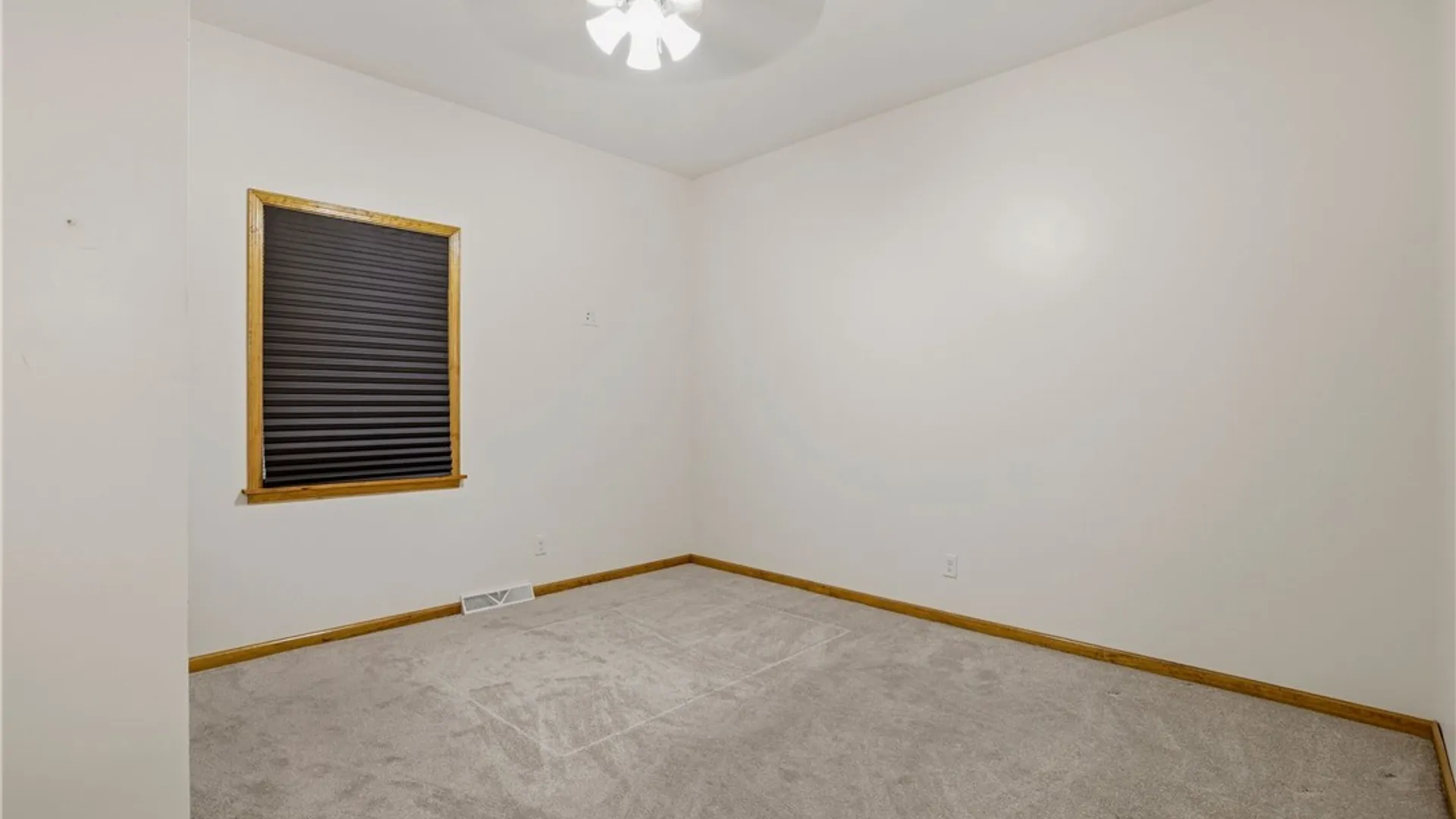 Property at 2410 Grand Avenue, Niagara Falls, NY 14301 11