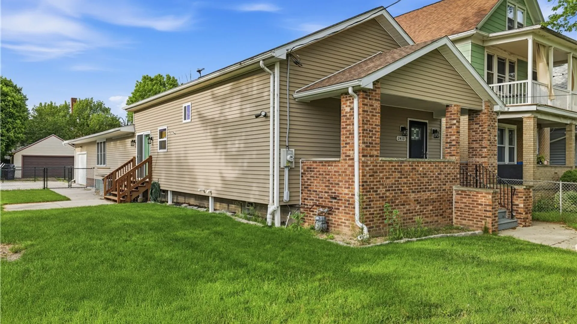 Property at 2410 Grand Avenue, Niagara Falls, NY 14301 2