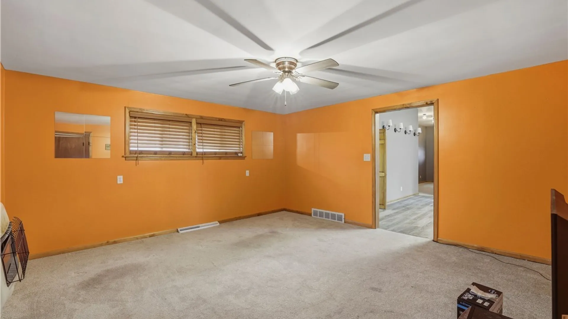 Property at 2410 Grand Avenue, Niagara Falls, NY 14301 21