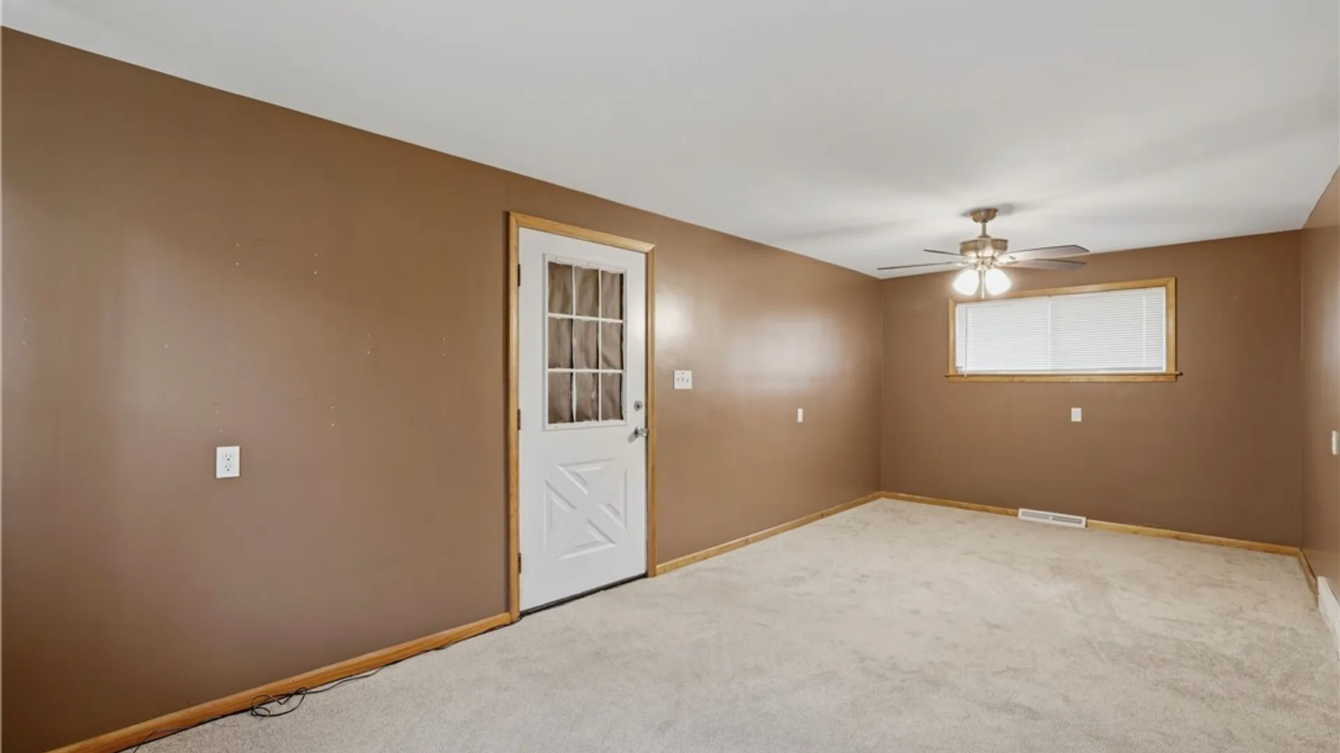 Property at 2410 Grand Avenue, Niagara Falls, NY 14301 27