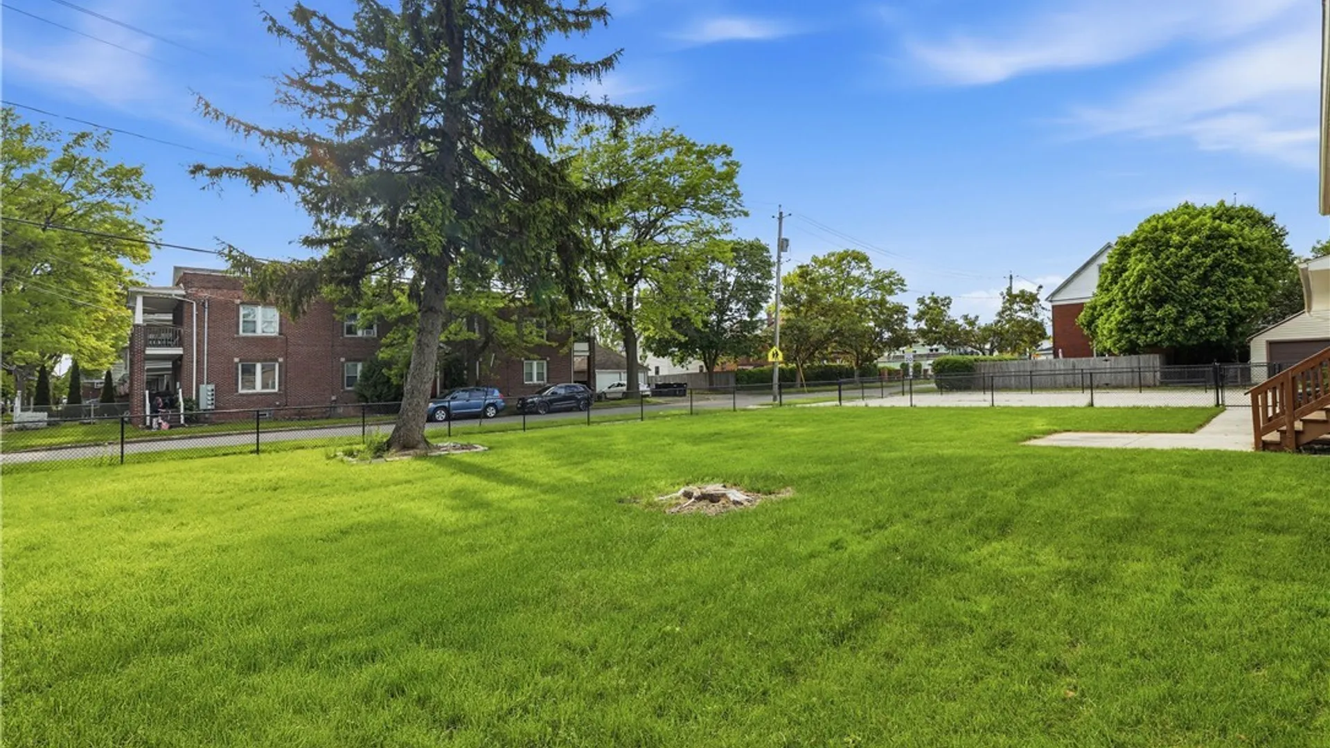 Property at 2410 Grand Avenue, Niagara Falls, NY 14301 4