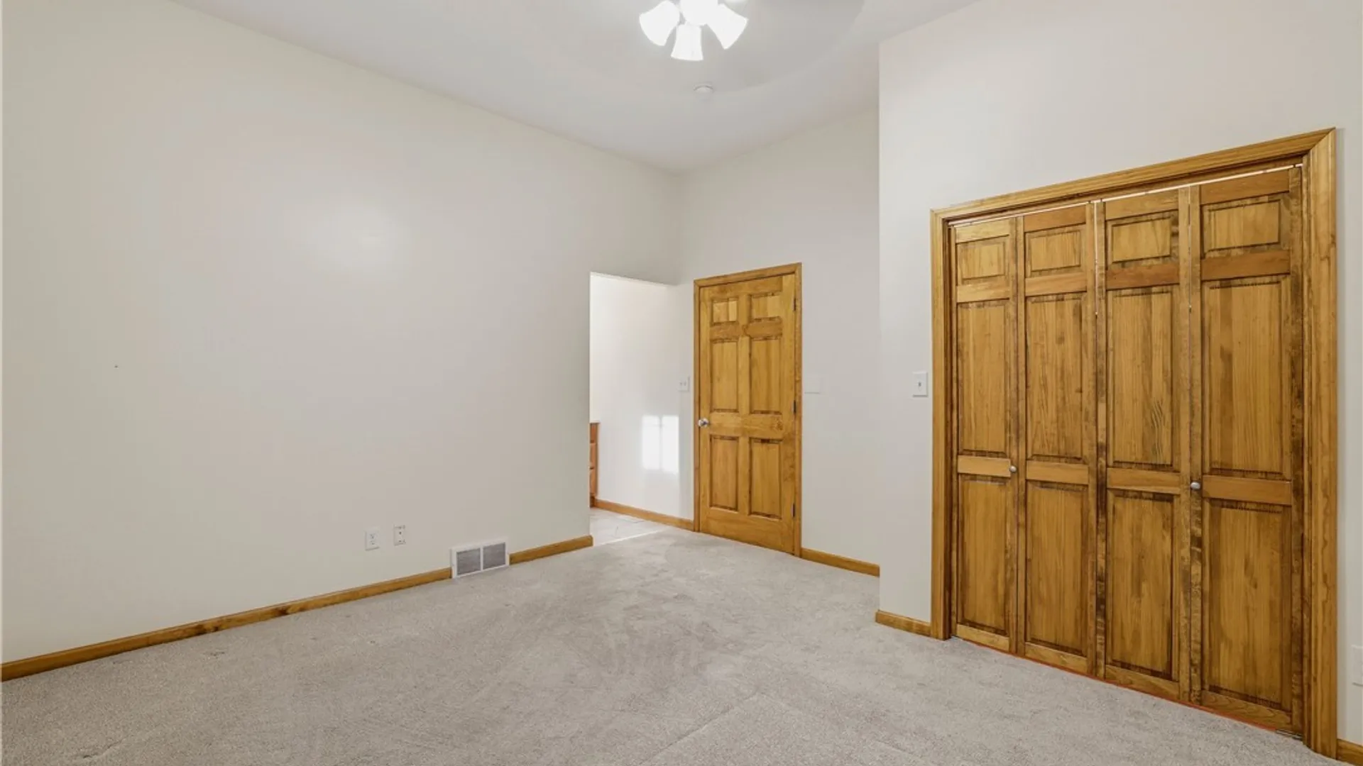 Property at 2410 Grand Avenue, Niagara Falls, NY 14301 9