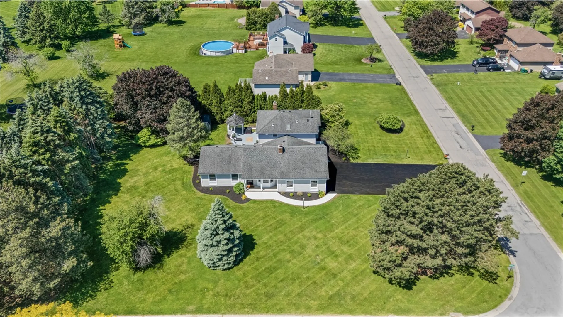 Property at 151 Guygrace Lane, Penfield, NY 14580 4