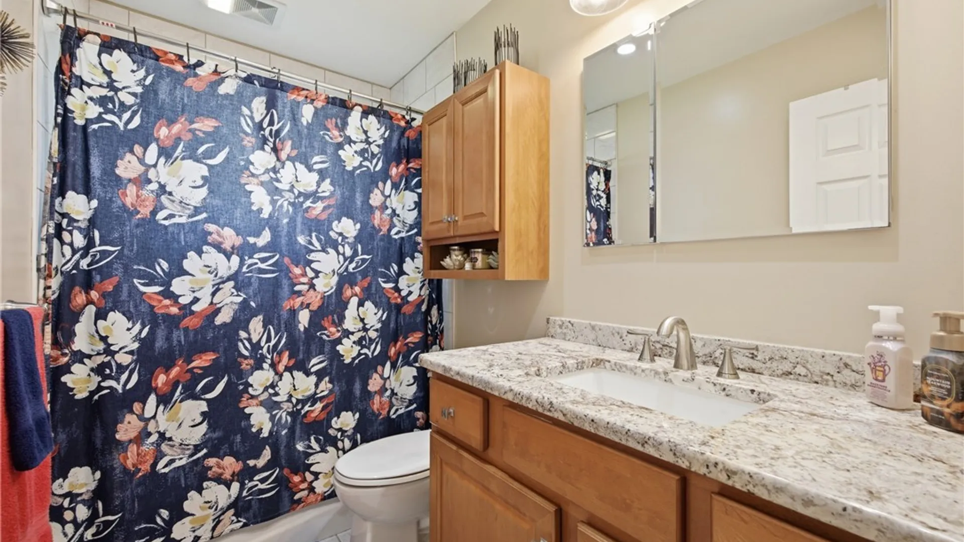 Property at 92 Ridgedale Circle, Tonawanda, NY 14150 12