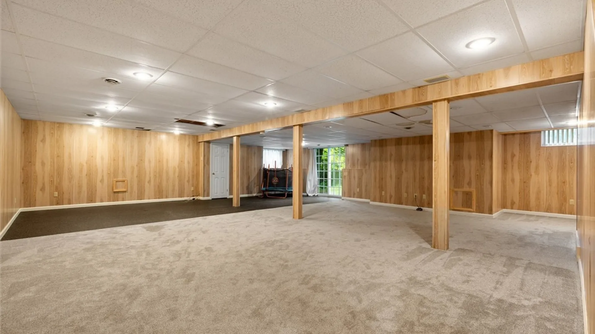 Property at 8069 Irish Mist Lane, Manlius, NY 13104 32