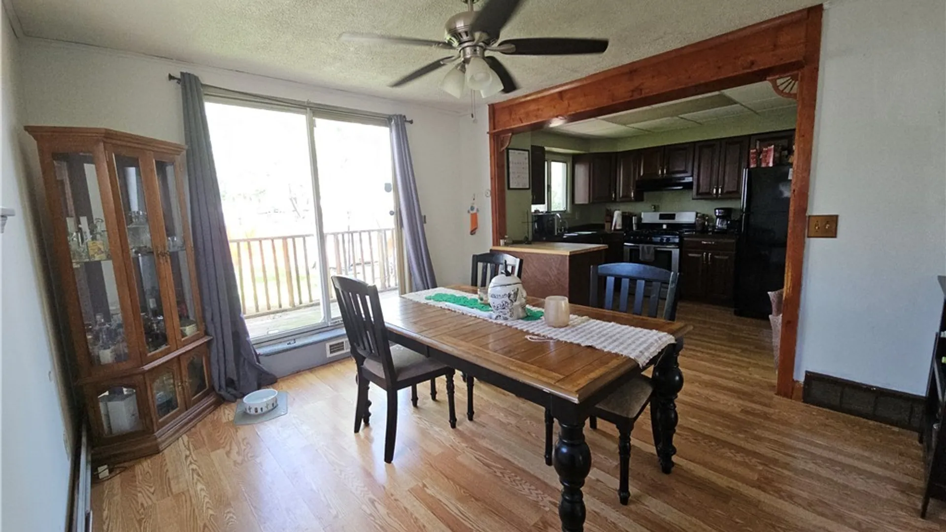Property at 387 W Hazeltine Avenue, Tonawanda, NY 14217 5