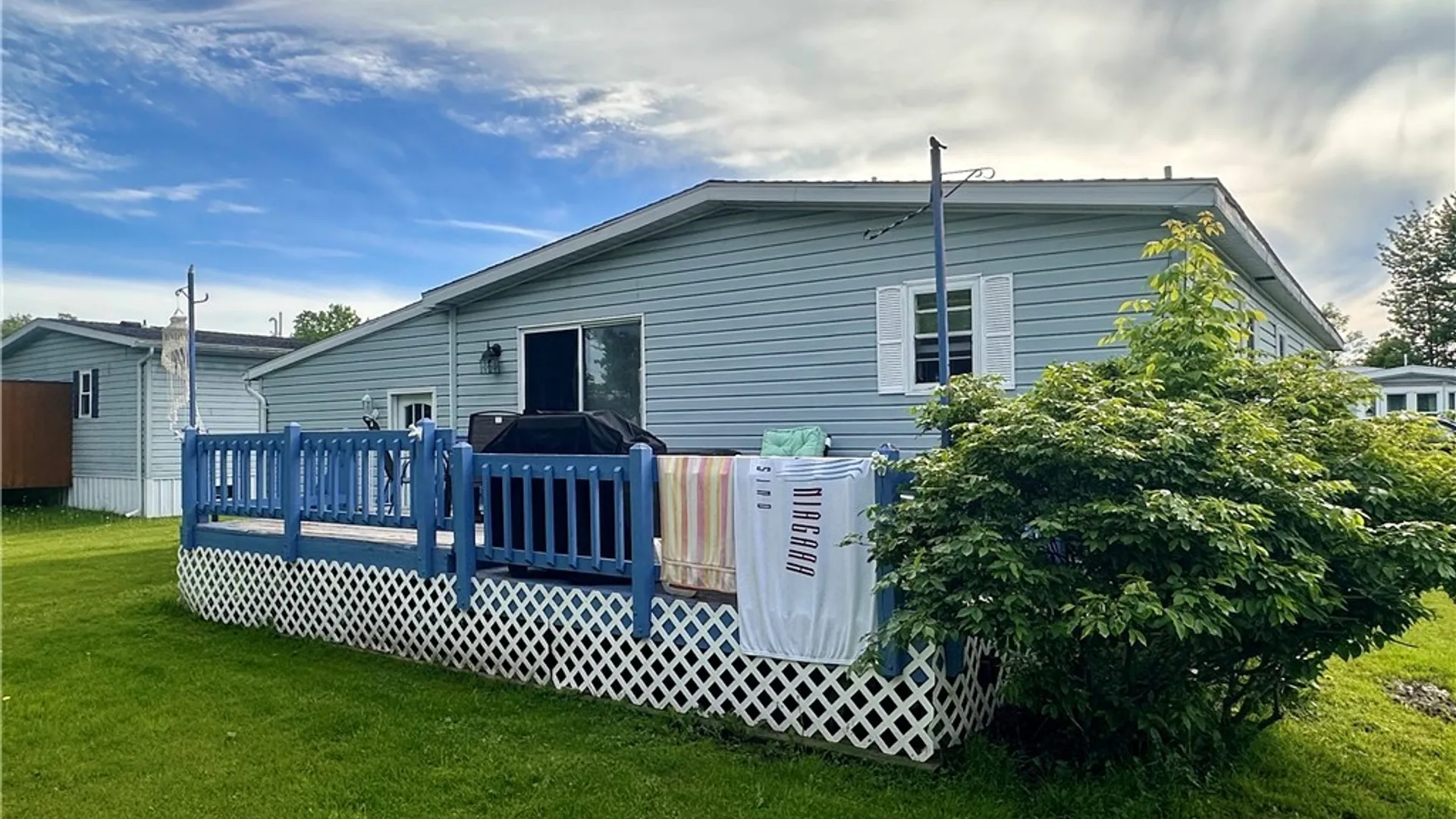 Property at 11 Brookridge Drive, Hamburg, NY 14075 18