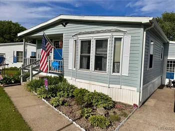 Property at 11 Brookridge Drive, Hamburg, NY 14075