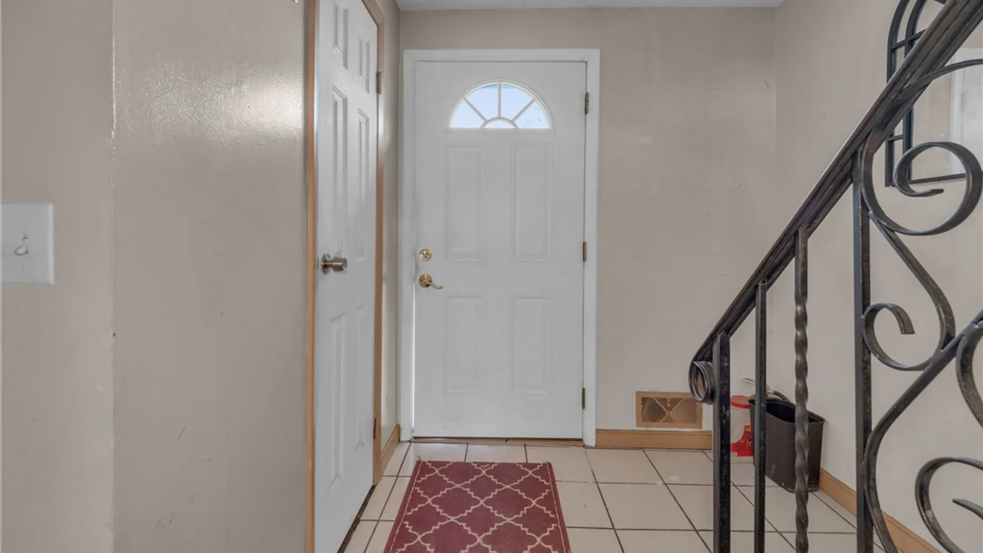 Property at 67 Fox Court, Gates, NY 14606 17