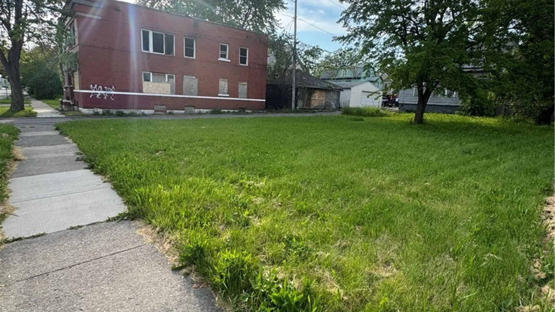 Property at 518 Ferry Avenue, Niagara Falls, NY 14301 5