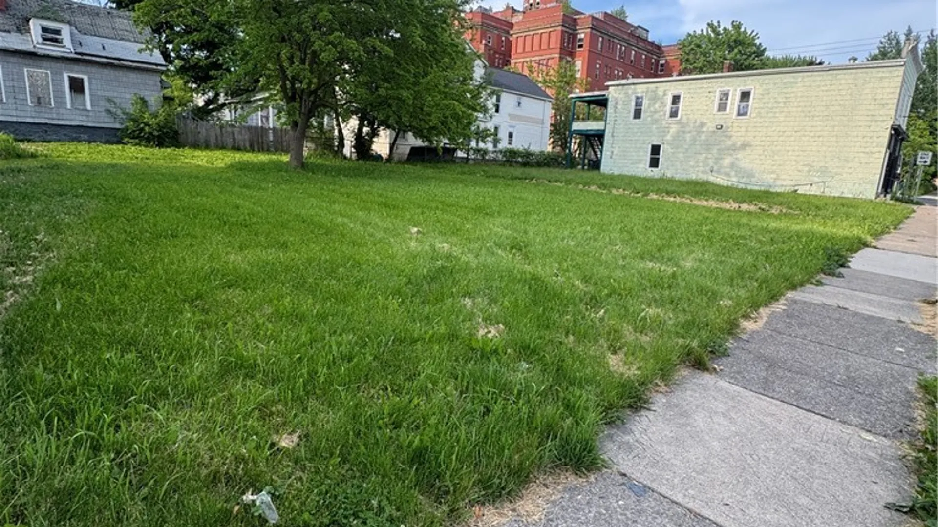Property at 518 Ferry Avenue, Niagara Falls, NY 14301 6