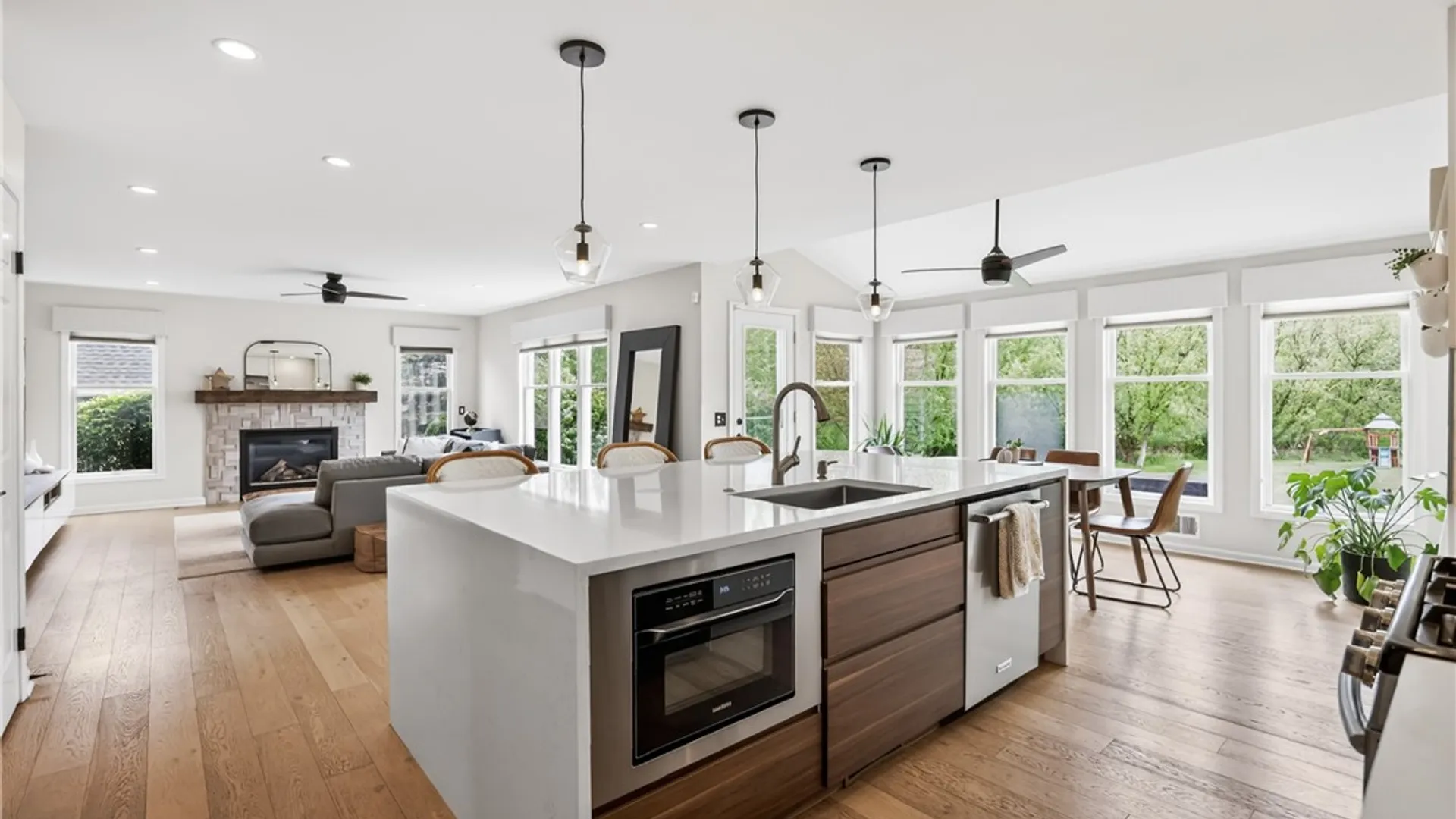 Property at 908 Taylor Rise, Victor, NY 14564 10