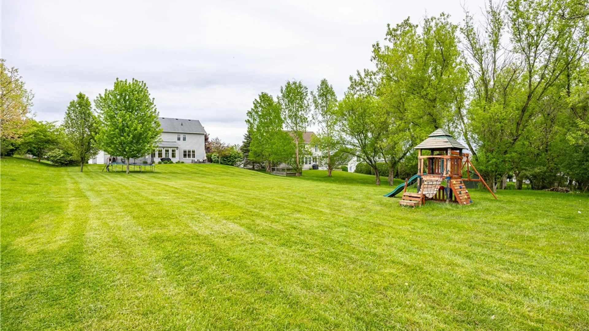 Property at 908 Taylor Rise, Victor, NY 14564 39