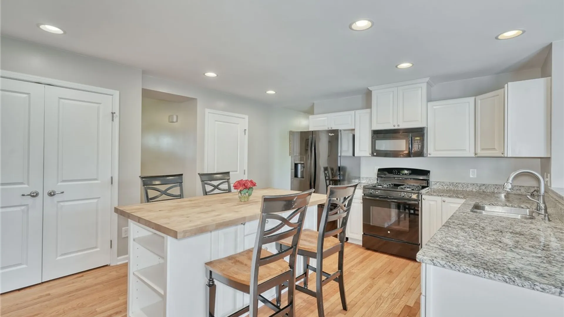 Property at 32 Ashlyn Rise, Penfield, NY 14450 16