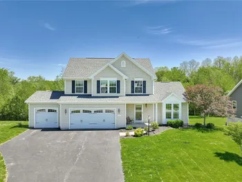 Property at 32 Ashlyn Rise, Penfield, NY 14450