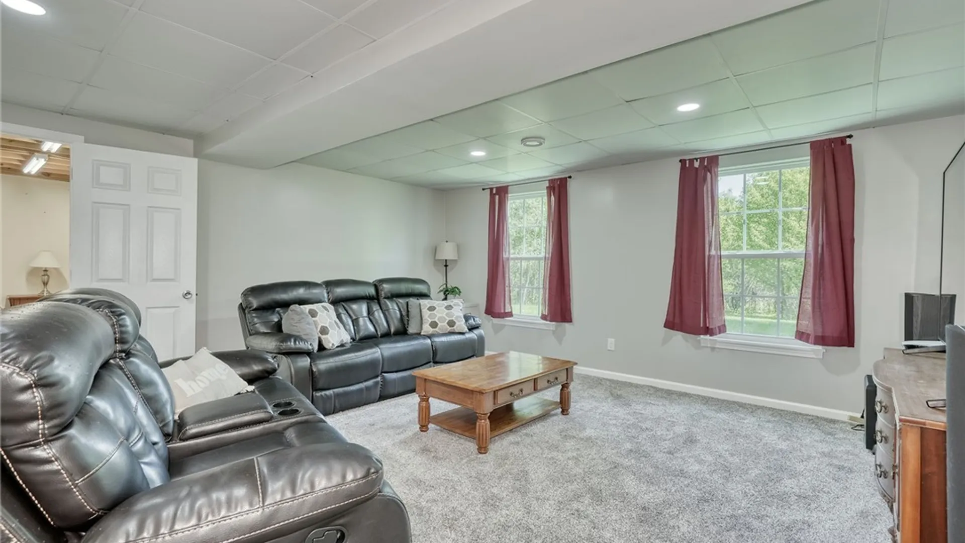 Property at 32 Ashlyn Rise, Penfield, NY 14450 41