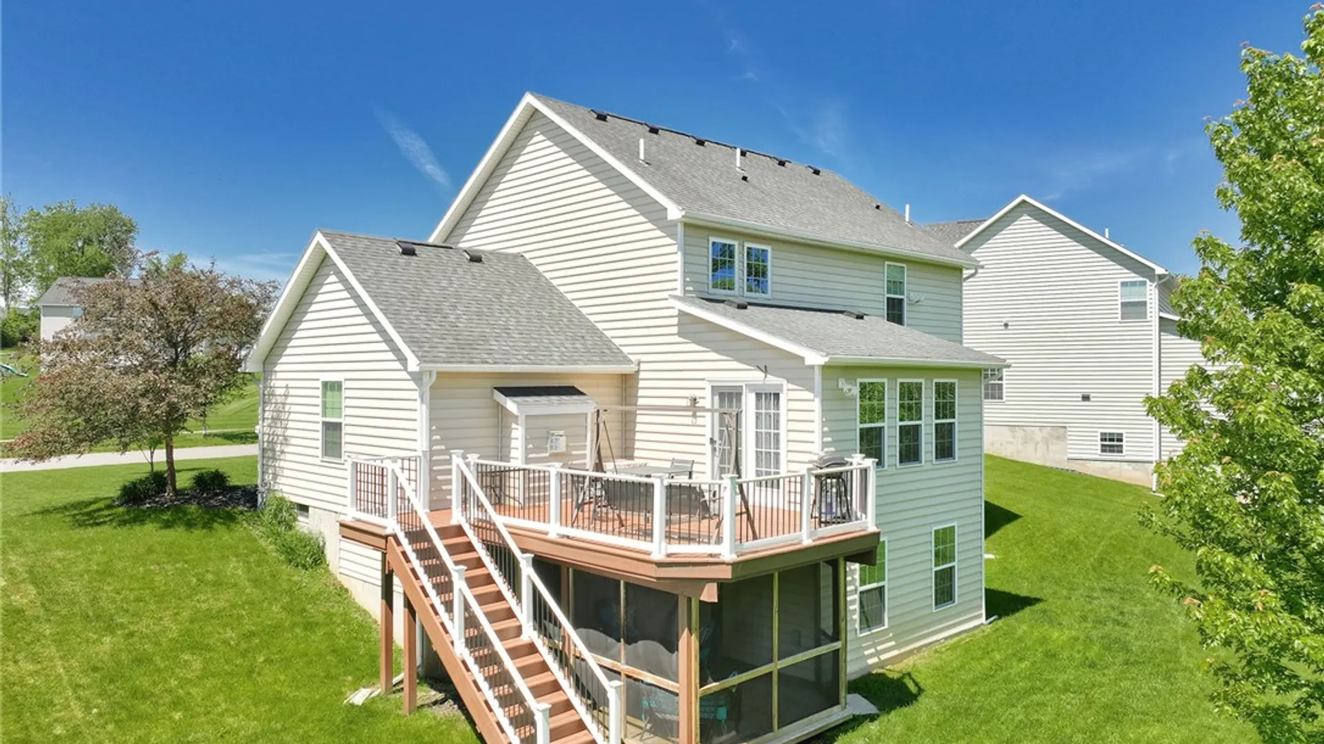 Property at 32 Ashlyn Rise, Penfield, NY 14450 6