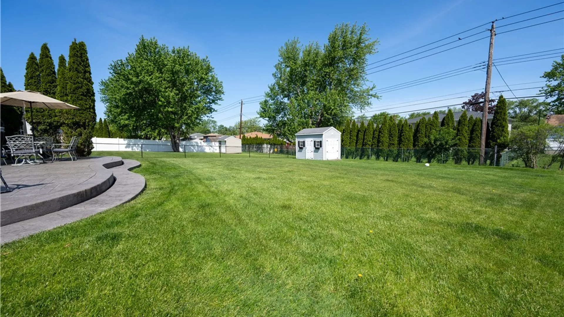 Property at 26 Morris Crescent, West Seneca, NY 14224 12