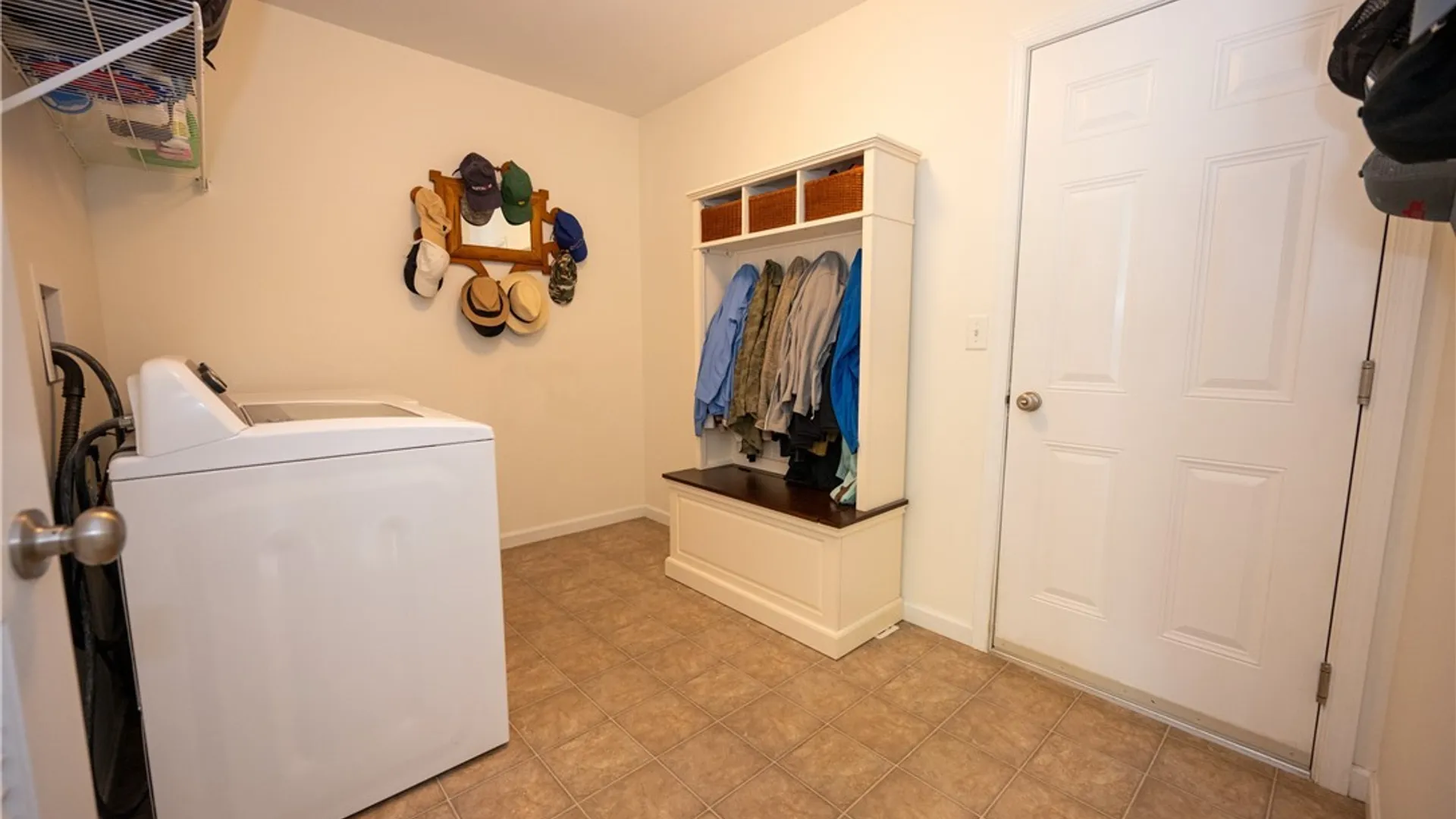 Property at 26 Morris Crescent, West Seneca, NY 14224 28