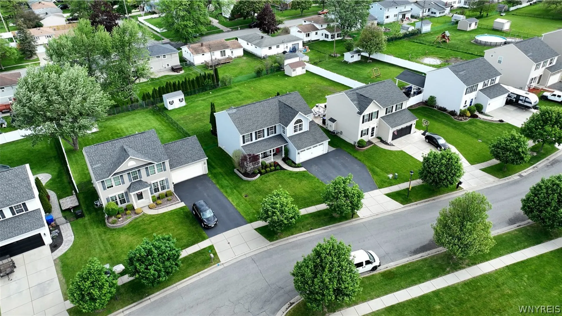 Property at 26 Morris Crescent, West Seneca, NY 14224 45
