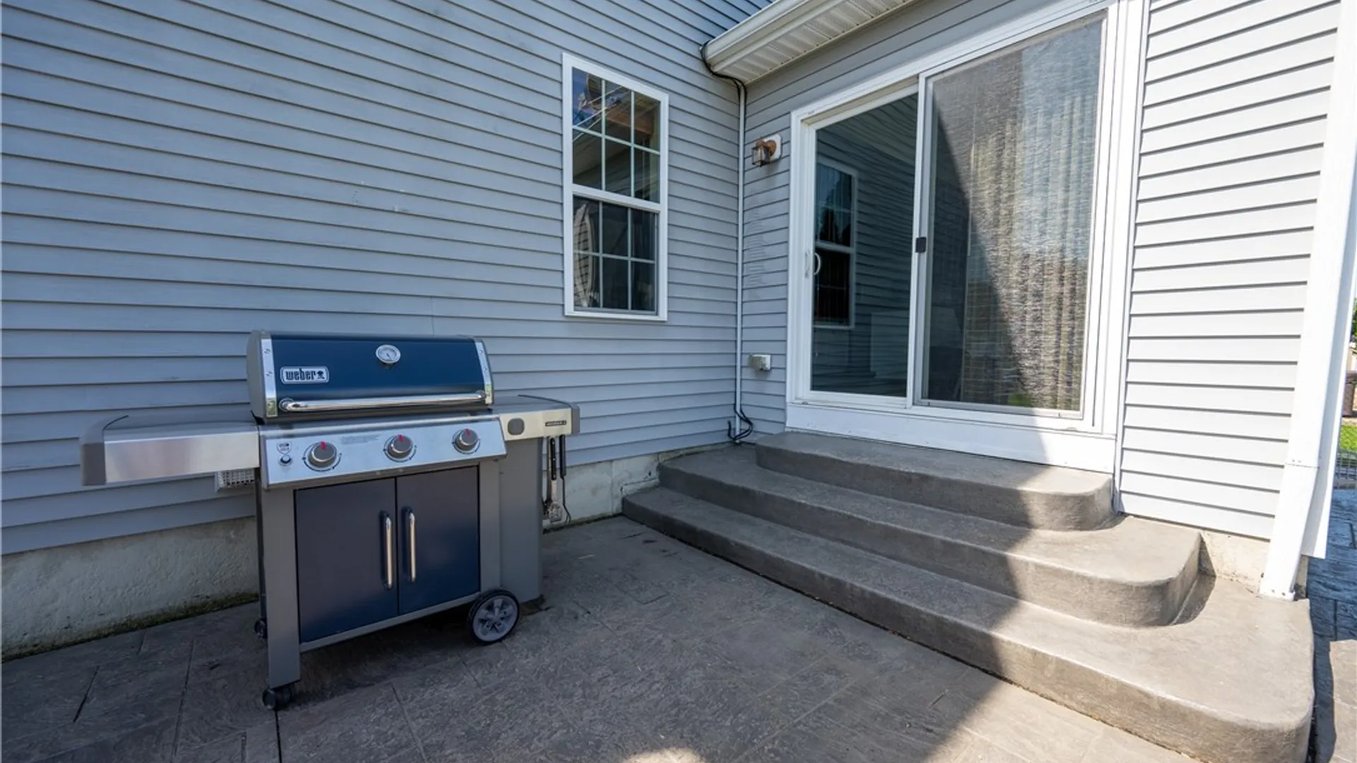 Property at 26 Morris Crescent, West Seneca, NY 14224 5