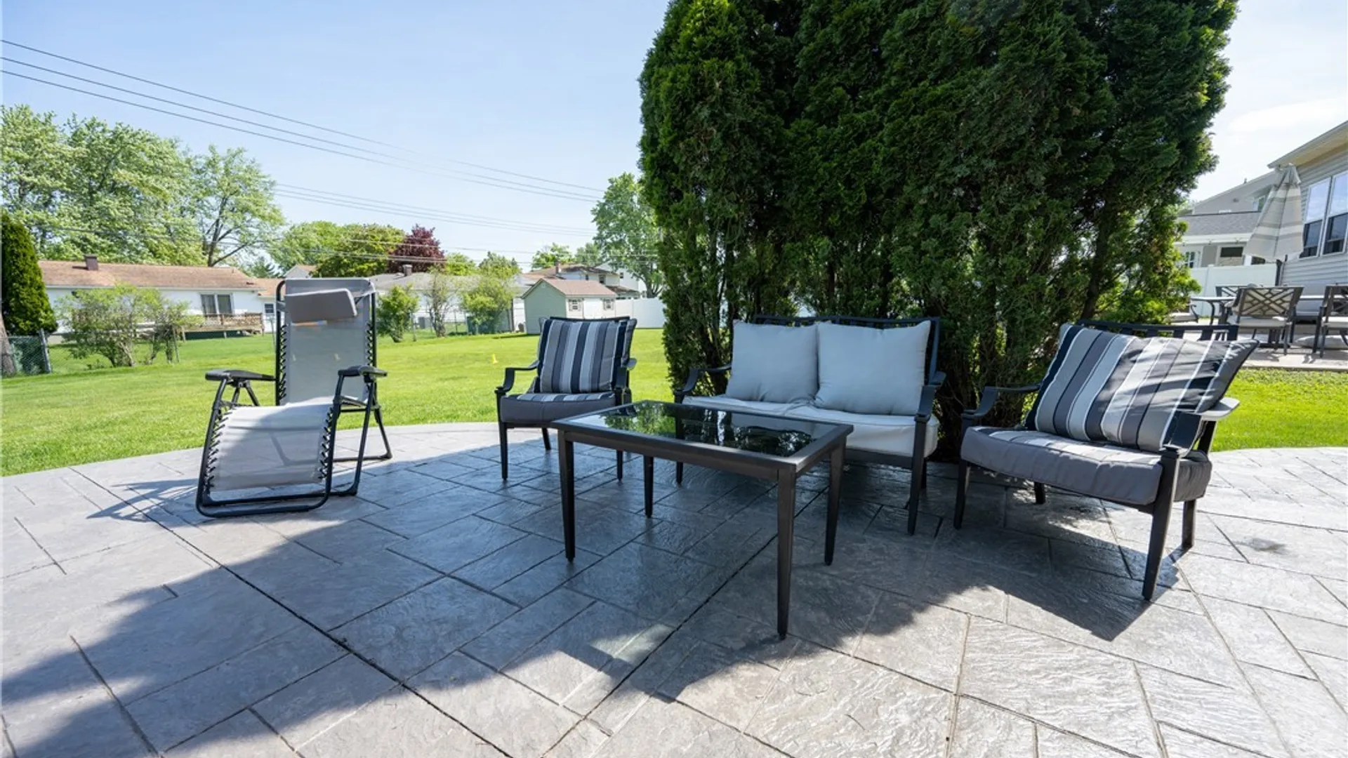 Property at 26 Morris Crescent, West Seneca, NY 14224 6
