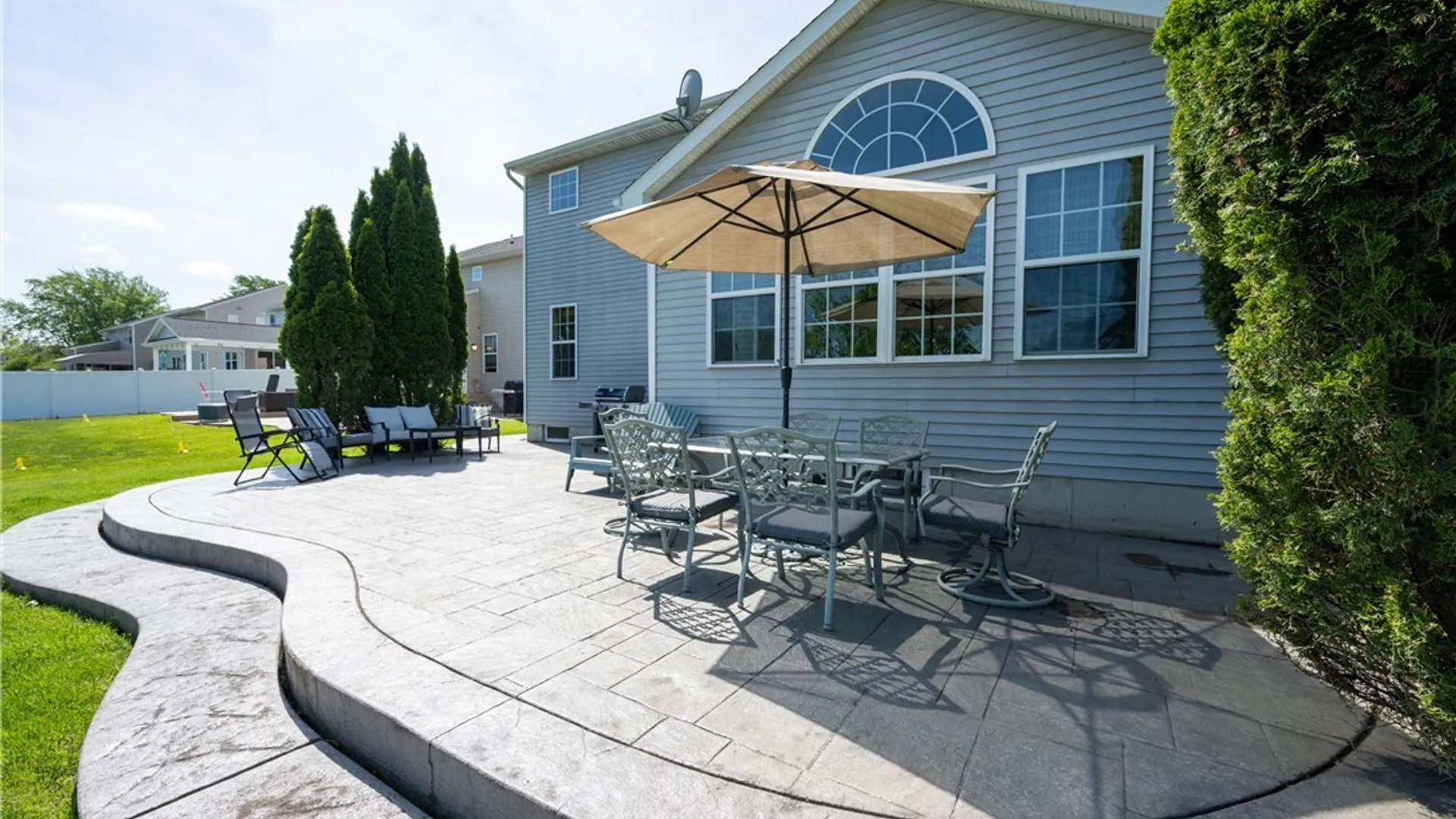 Property at 26 Morris Crescent, West Seneca, NY 14224 7