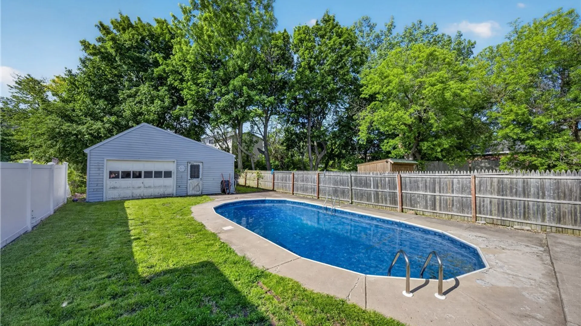 Property at 106 Lorenzo Drive, Salina, NY 13206 27