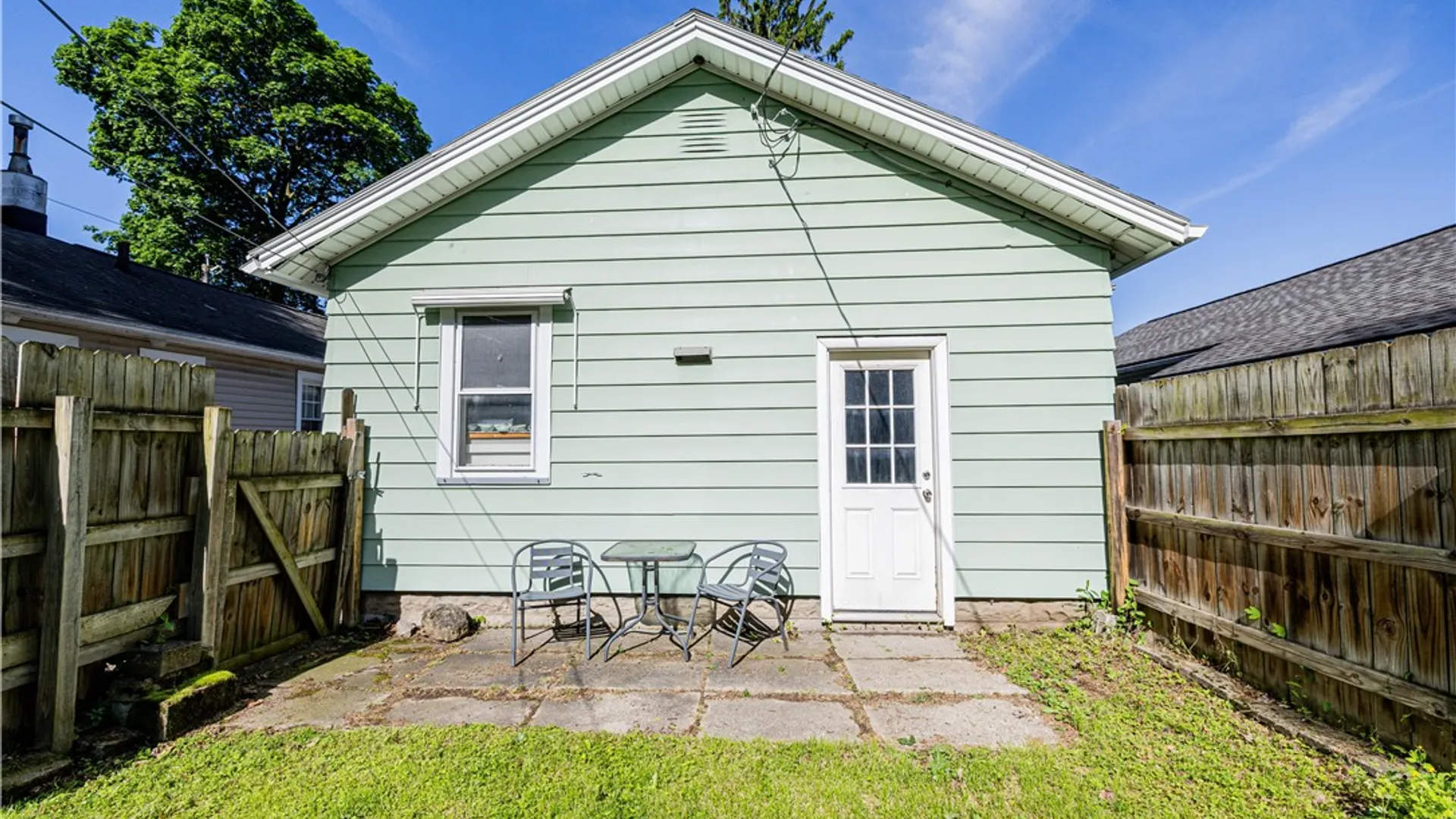 Property at 6 Sauer Place, Rochester, NY 14620 15