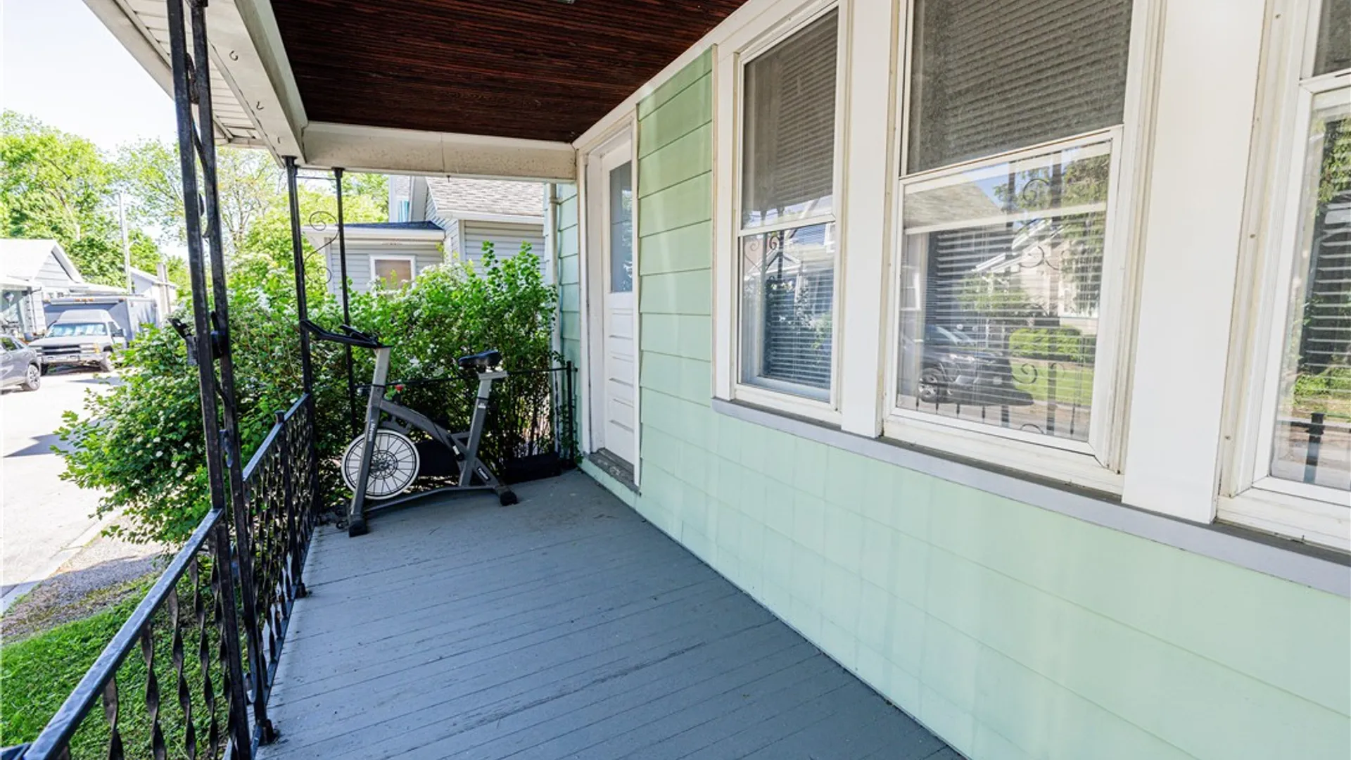 Property at 6 Sauer Place, Rochester, NY 14620 2