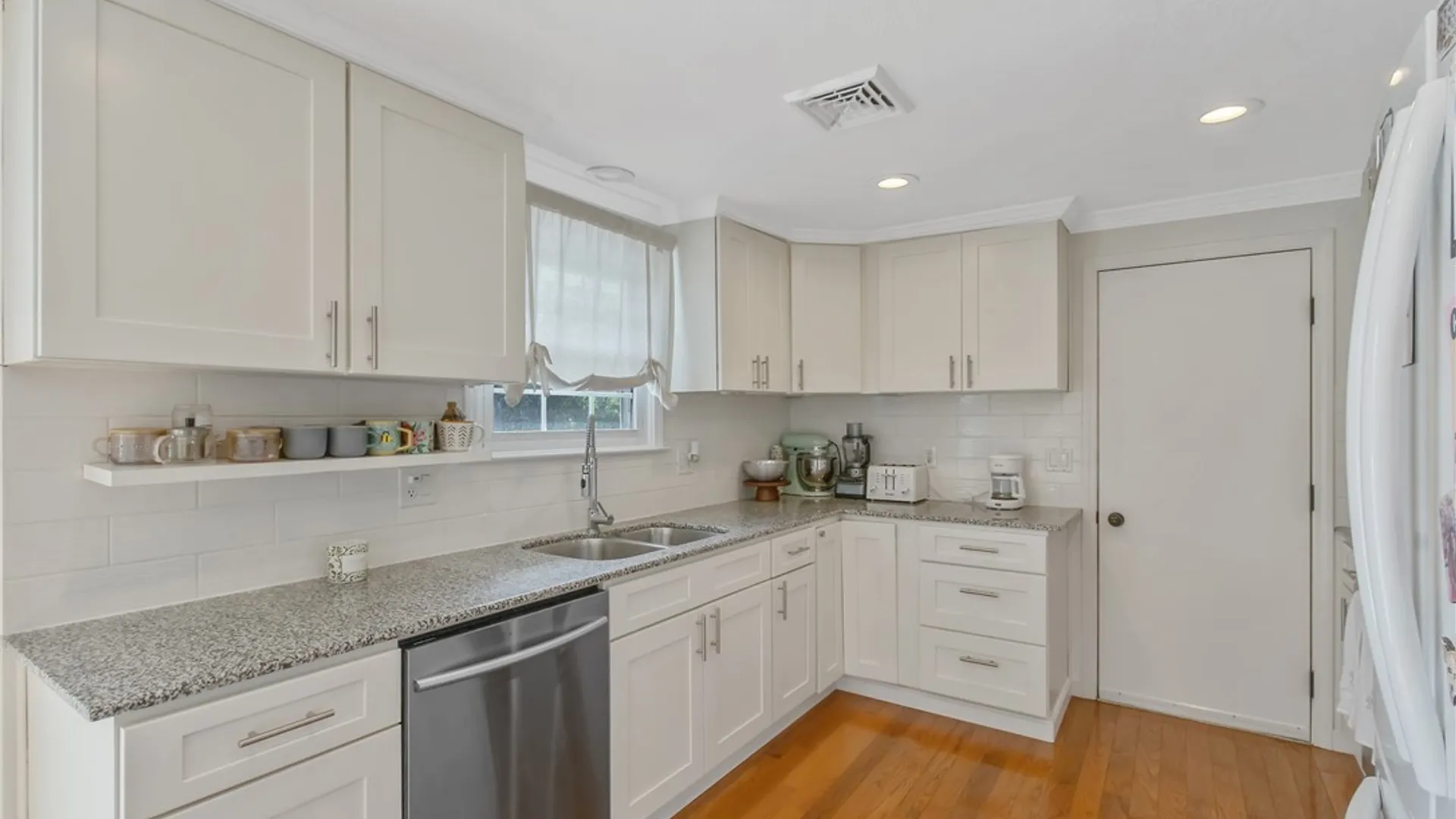 Property at 418 Ontario Avenue, Geddes, NY 13209 6