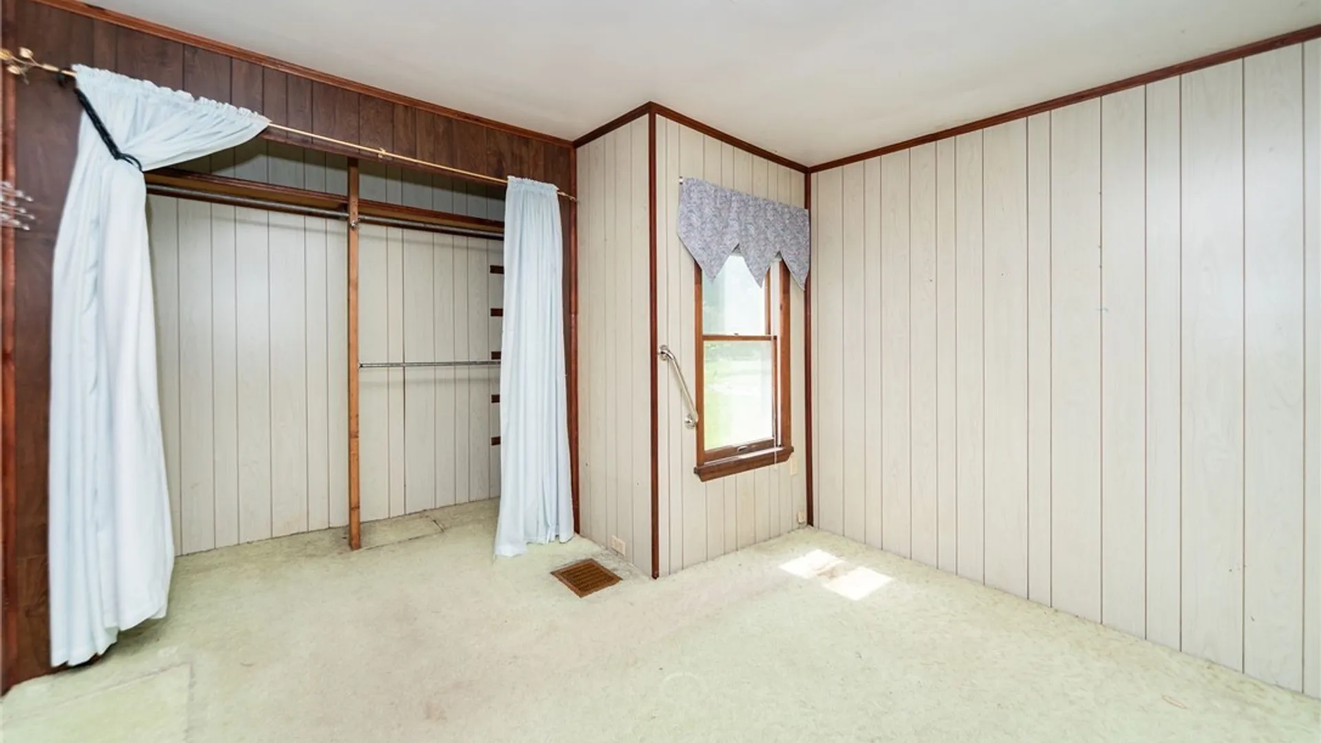 Property at 7259 Main Street, Pike, NY 14066 16