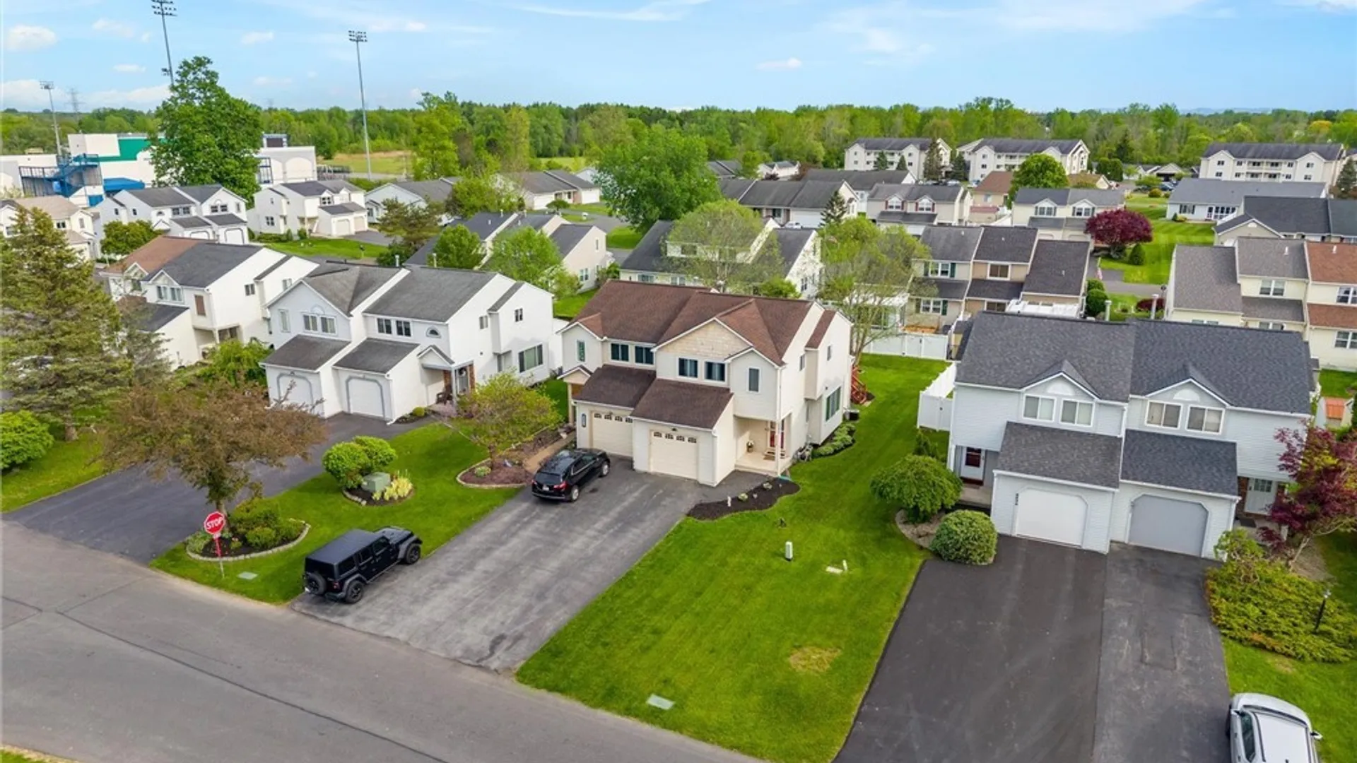 Property at 8836 New Country Drive, Cicero, NY 13039 5