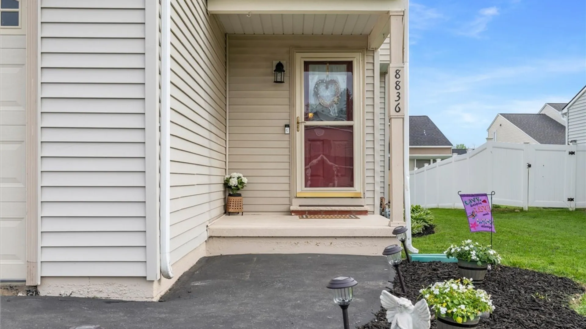 Property at 8836 New Country Drive, Cicero, NY 13039 6