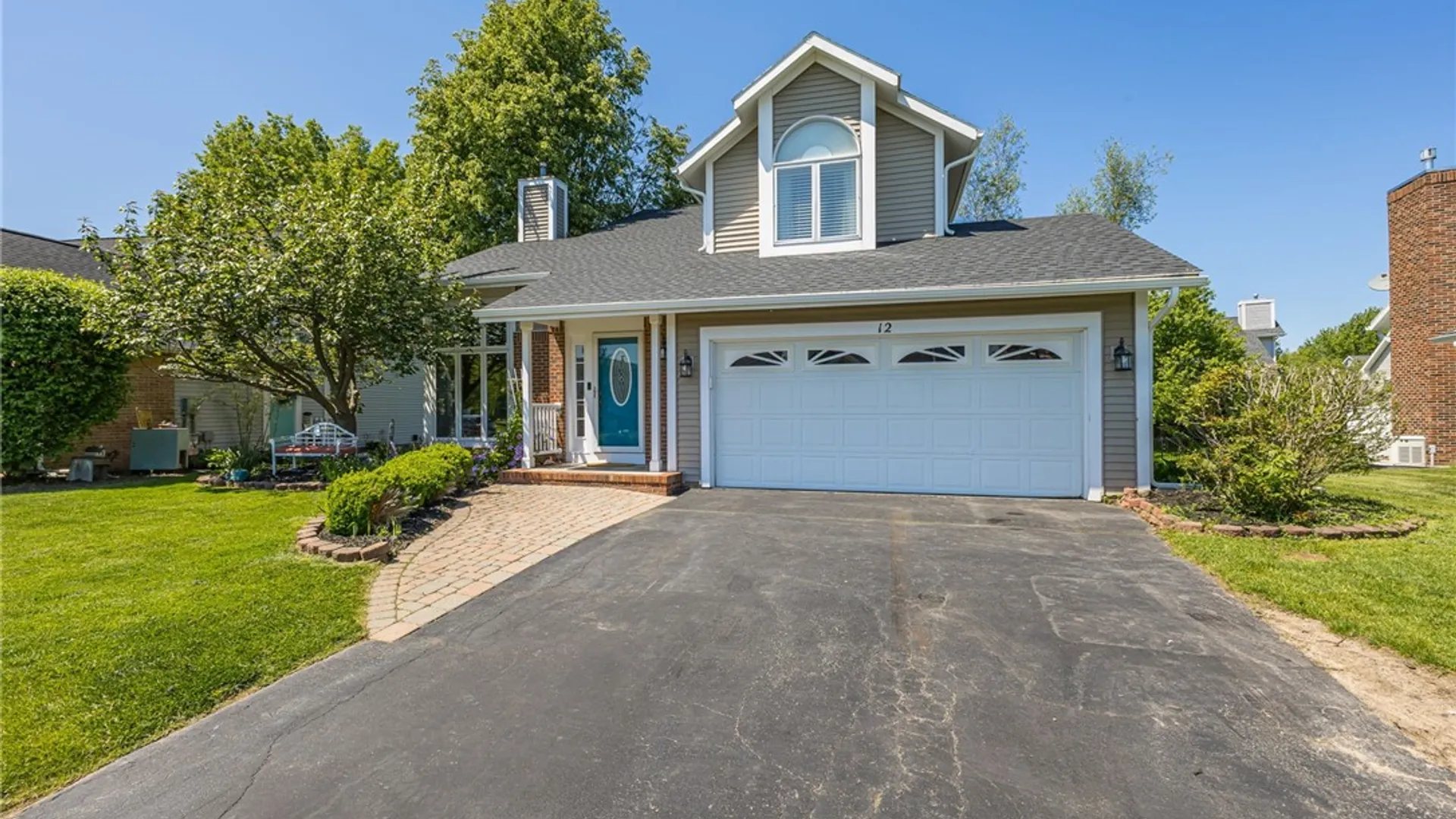Property at 12 Hayfield, Henrietta, NY 14534 3
