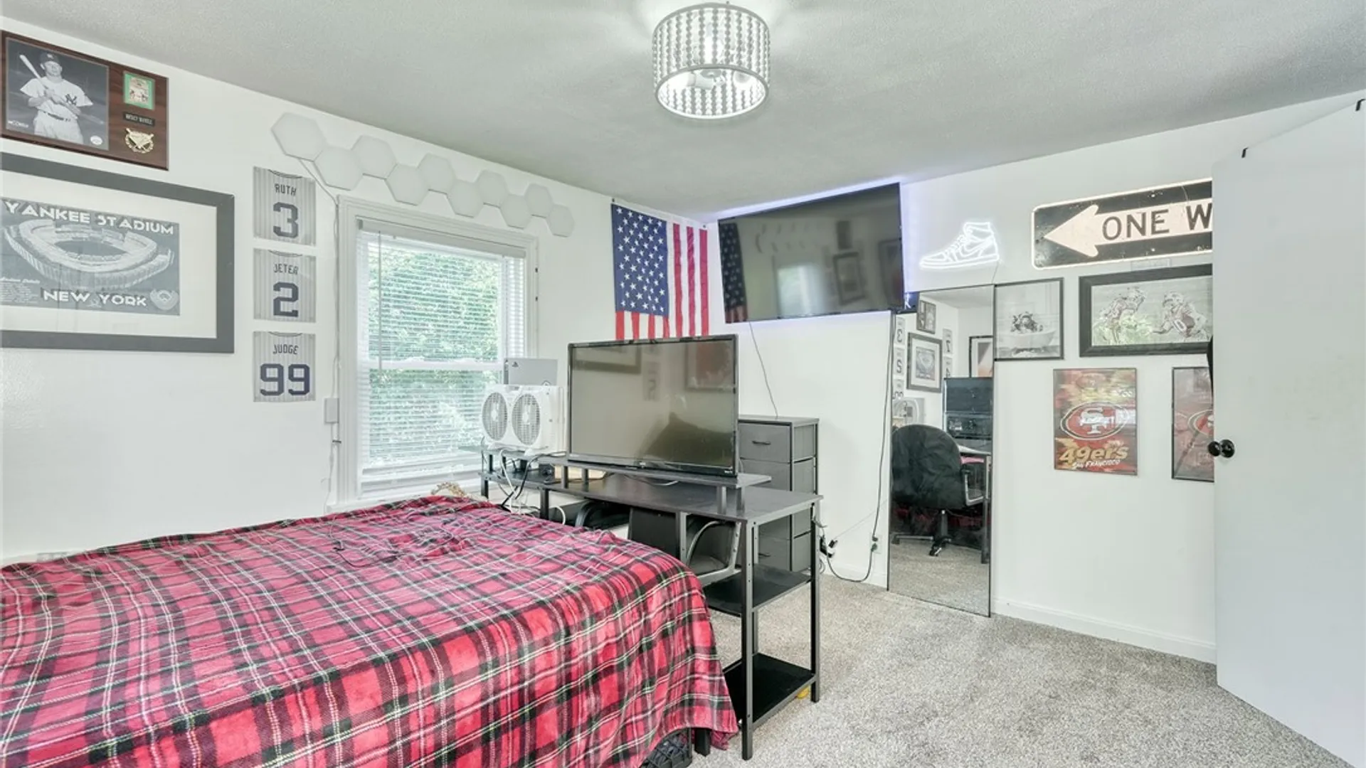 Property at 1133 Webster Road, Webster, NY 14580 36
