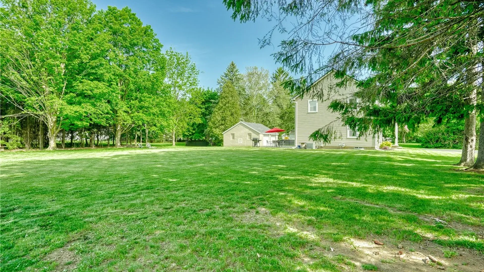 Property at 1133 Webster Road, Webster, NY 14580 42