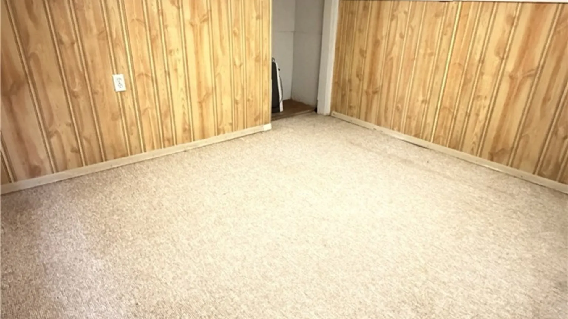 Property at 11 Alice Street, Rochester, NY 14611 14