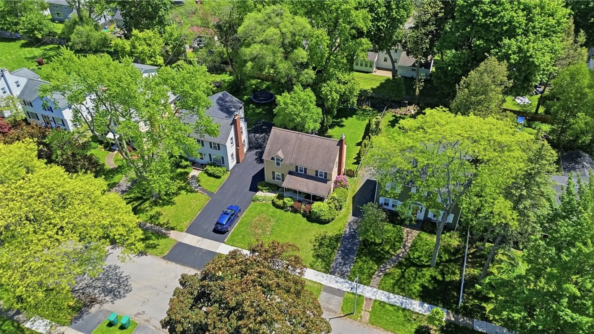Property at 86 Hampshire Drive, Brighton, NY 14618 27