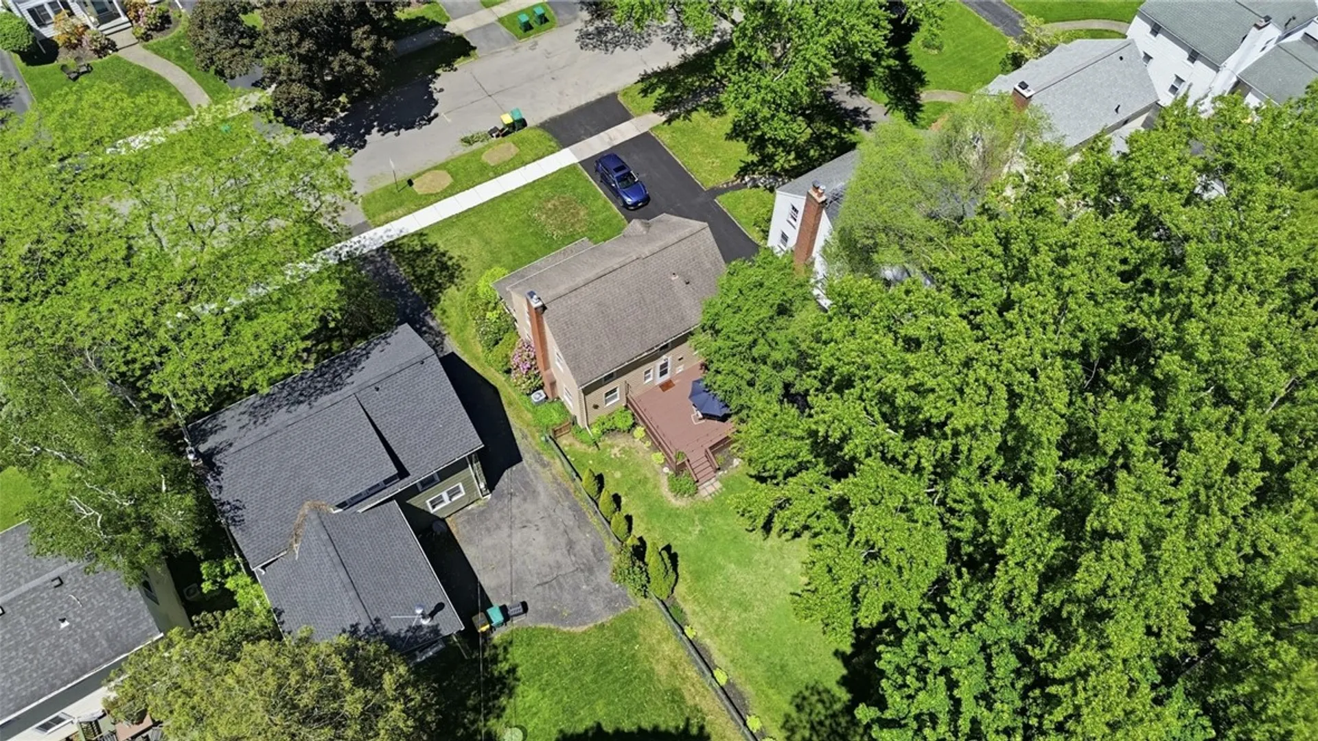 Property at 86 Hampshire Drive, Brighton, NY 14618 32