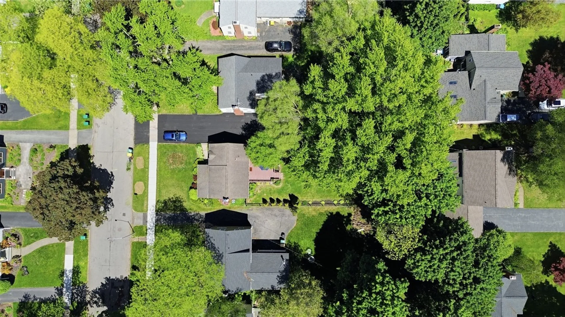 Property at 86 Hampshire Drive, Brighton, NY 14618 33