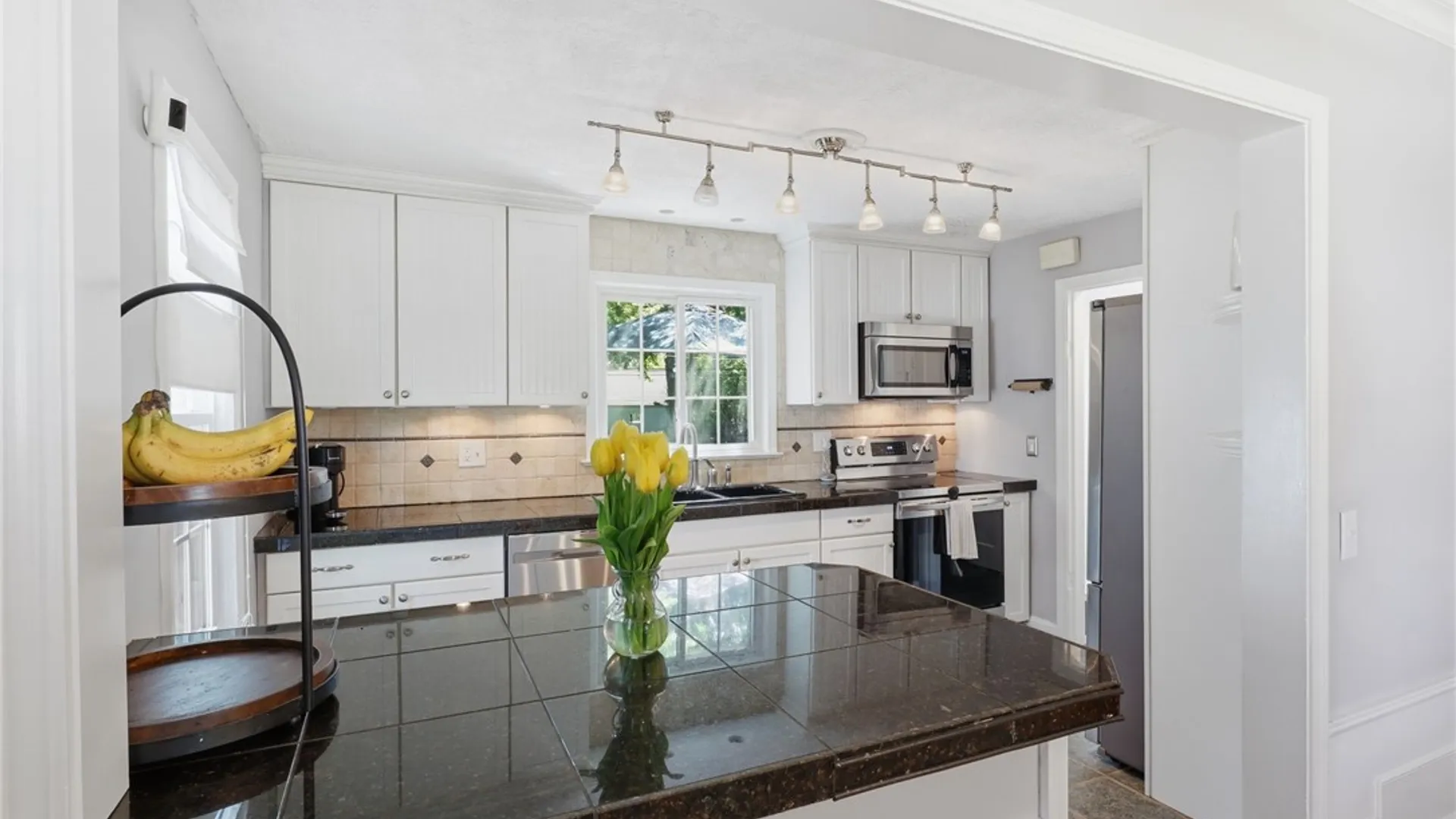 Property at 86 Hampshire Drive, Brighton, NY 14618 9