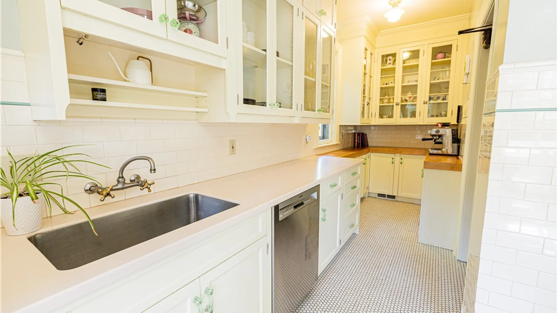 Property at 1440 Highland Avenue, Rochester, NY 14620 12