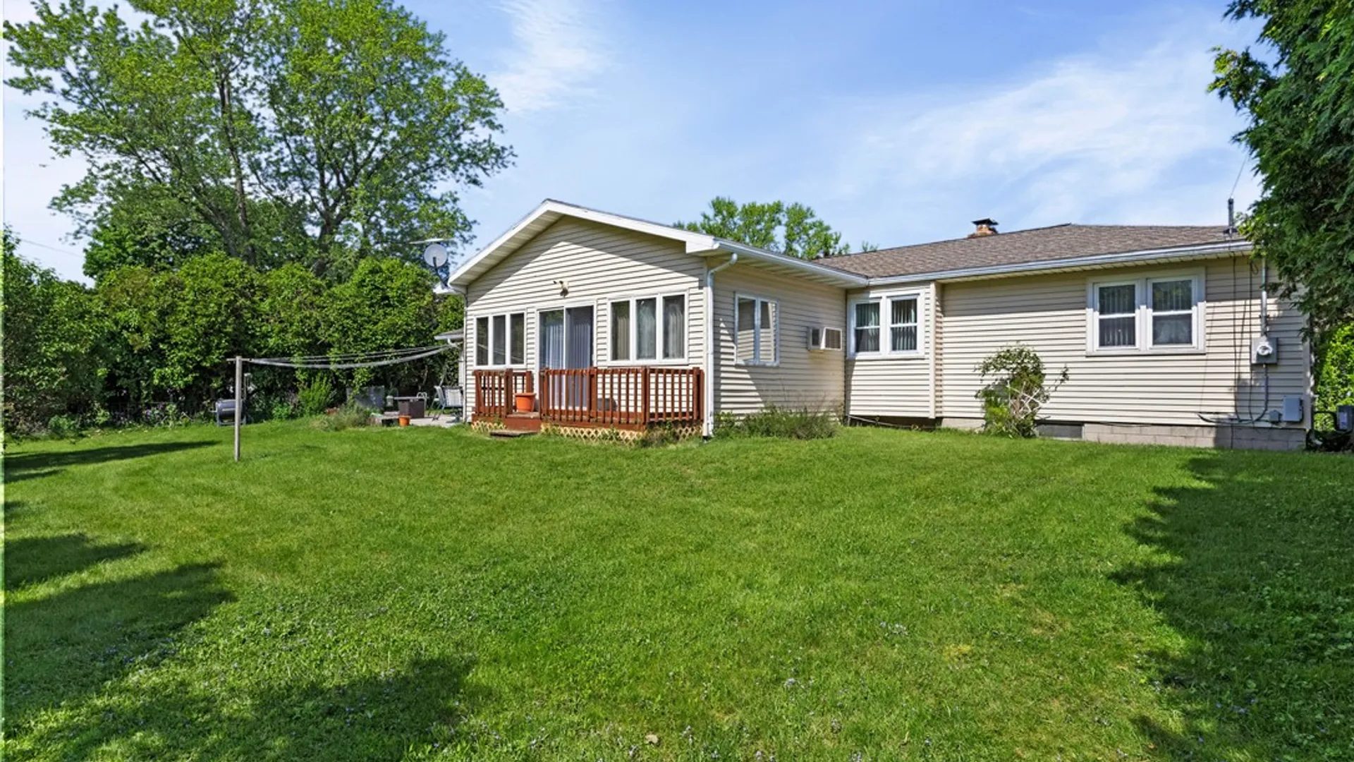 Property at 17 Ridge Port Circle, Irondequoit, NY 14617 34
